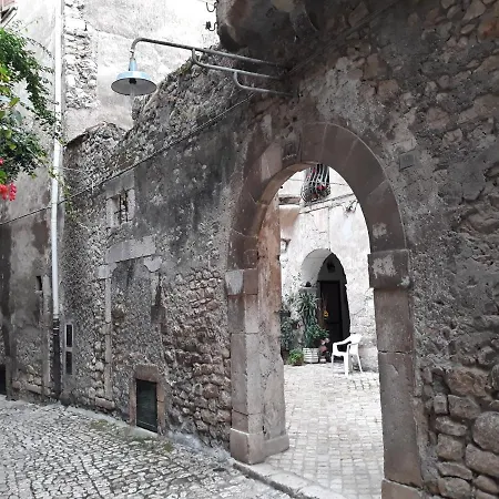 Antico Oratorio Dei Razza Sermoneta