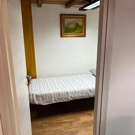 Daire Antico Oratorio Dei Razza Sermoneta